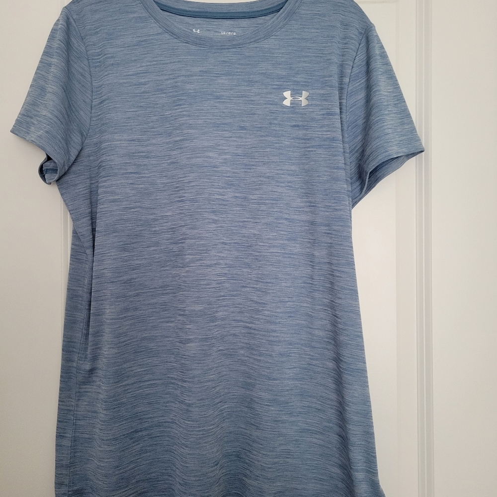 Women's under armour shirt